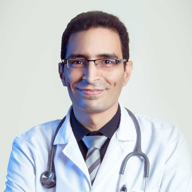 دكتور  السيد  المر  دكتوراة الباطنة -استشاري الباطنة والكبد بمستشفيات جامعة الزقازيق الزقازيق