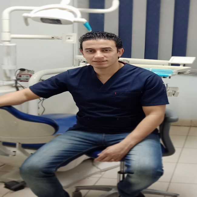 دكتور  بيشوي رفعت  طبيب و جراح الفم و الاسنان القاهرة