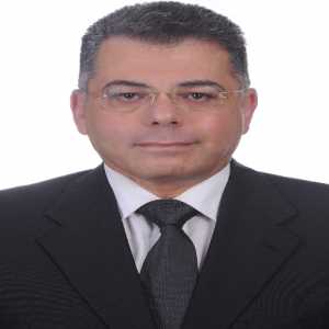 دكتور  عادل علي الدين  استاذ طب و جراحة العيون - القصر العيني الجيزة