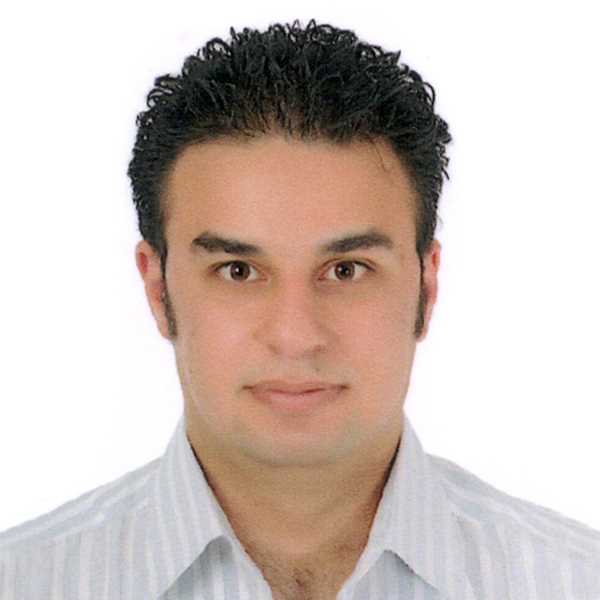 دكتور  كريم أشرف  استشاري طب المخ والأعصاب القاهرة