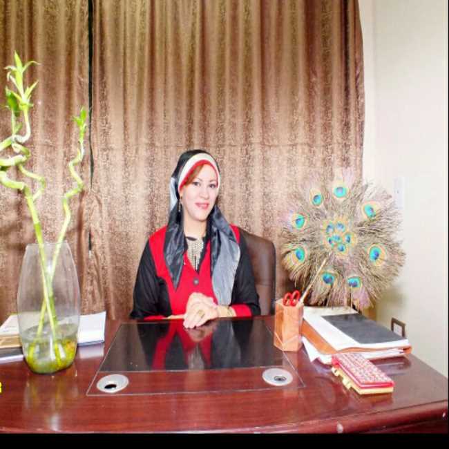 دكتورة  ياسمين حسن عمر  أخصائية علاج طبيعى القاهرة